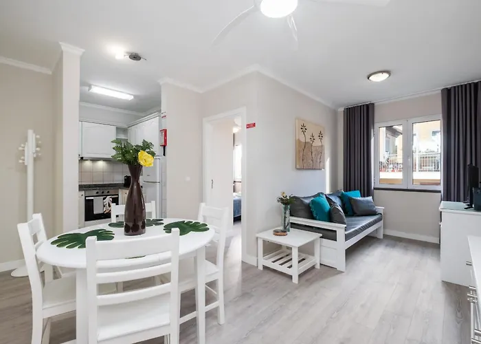 Imperatriz I - By Wehost Funchal