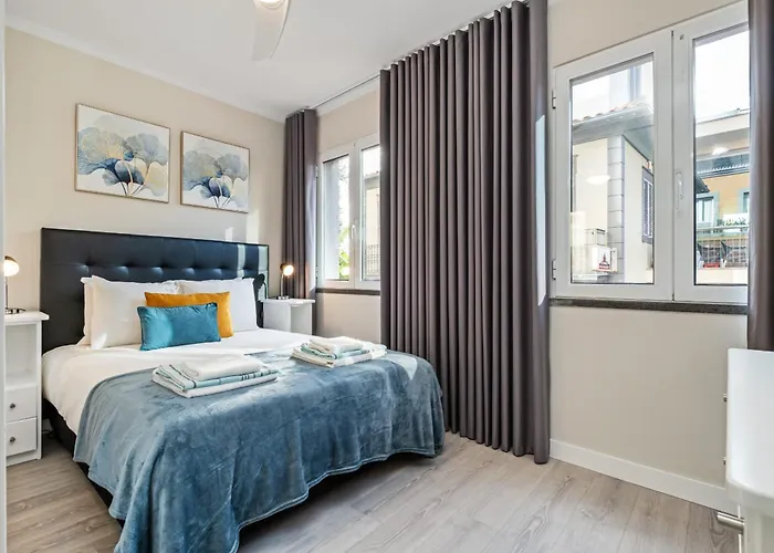 Imperatriz I - By Wehost Daire Funchal