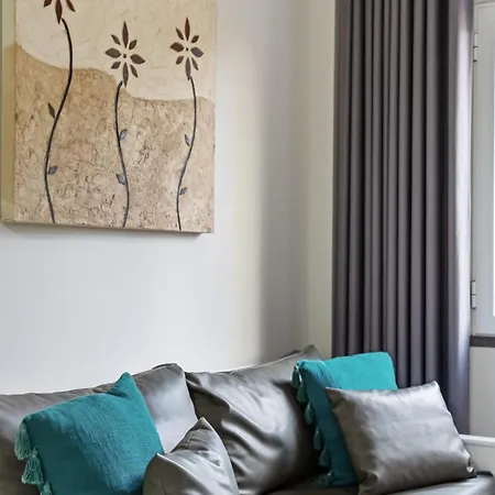 Imperatriz I - By Wehost * Фуншал